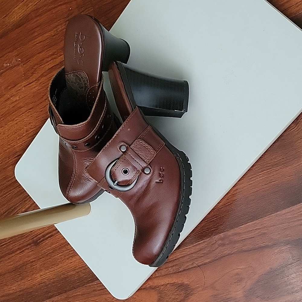 B.O.C Born Concept Shoes Womens 6 Clogs Mule Heels Slip On Brown Leather upper